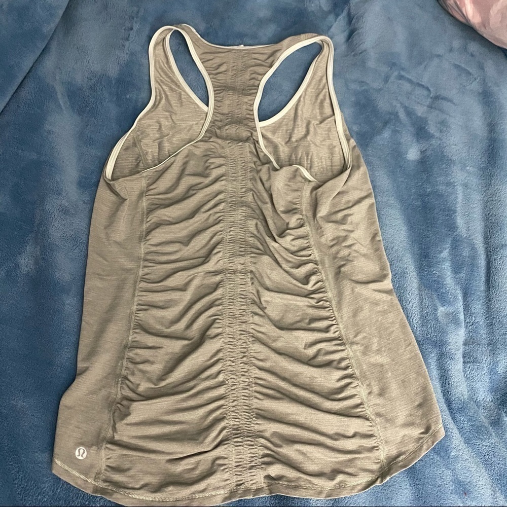 𝅺lululemon runner up racerback - Picture 6 of 8